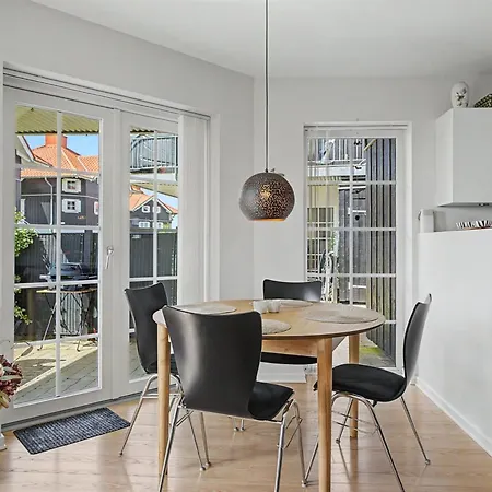 Apartament Elvira - 300m From The Sea By Interhome